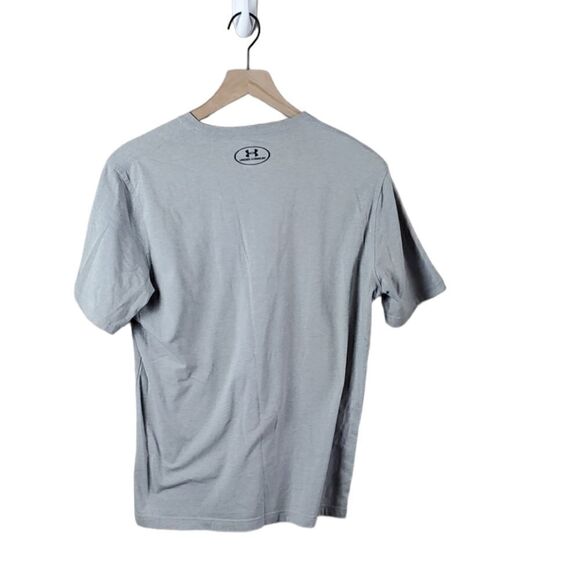 Under Armour Gray & Camo Heat Gear   T- Shirt - Picture 2 of 3